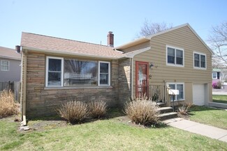 36 Coburn St, Hull, MA 02045
