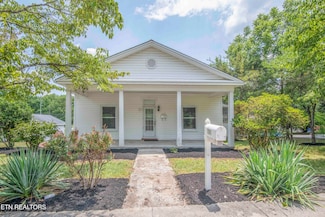 707 Medaris St, Clinton, TN 37716