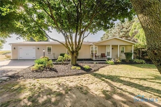 28618 Steinmaier Rd, Defiance, OH 43512
