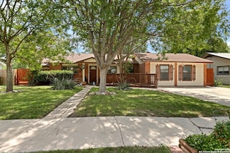 10811 Briarway Dr, San Antonio, TX 78217