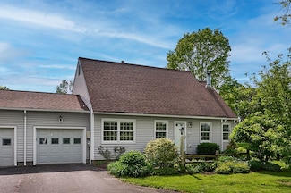 11 Mill Village Rd Unit B, South Deerfield, MA 01373