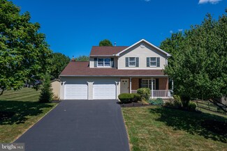 821 Whitner Rd, Reading, PA 19605