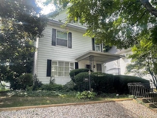 876 S Main St, Wilkes Barre, PA 18702