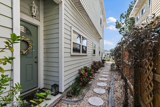 885 6th Ave S, Jacksonville Beach, FL 32250