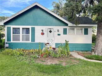 6305 SW 10th St, Des Moines, IA 50315