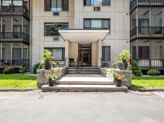 234 Nesmith St Unit 2, Lowell, MA 01852