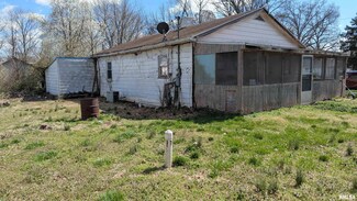 1116 N 11th St, Murphysboro, IL 62966