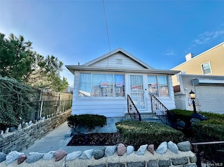 11-26 126th St, College Point, NY 11356