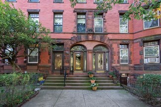 1887 Beacon St Unit 3, Brookline, MA 02445