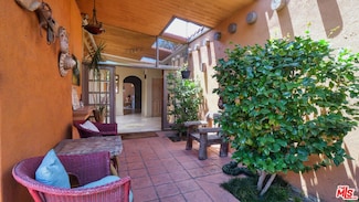 5803 Wooster Ave, Los Angeles, CA 90056