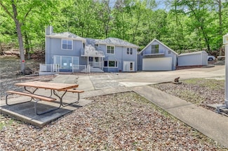1293 Ginger Rd, Lake Ozark, MO 65049