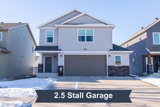 4867 53rd St S, Fargo, ND 58104