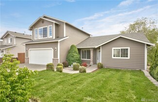 207 N 11th St, Selah, WA 98942