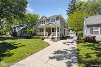 911 N Gainsborough Ave, Royal Oak, MI 48067