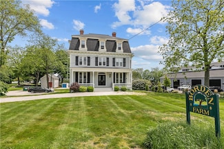 2951 E Main Rd Unit 2, Portsmouth, RI 02871