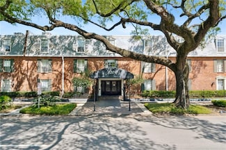 3201 Saint Charles Ave Unit 310, New Orleans, LA 70115