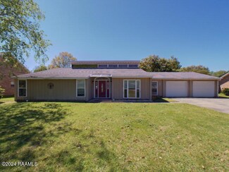 210 Willow Wood Dr, New Iberia, LA 70563