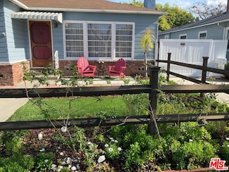 10728 Farragut Dr, Culver City, CA 90230