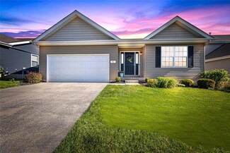 51 Hidden Bluffs Dr, Lake Saint Louis, MO 63367