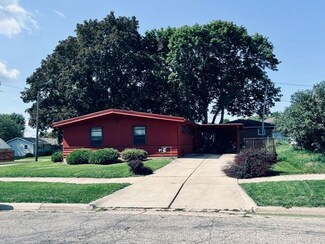 2221 12th Ave, Monroe, WI 53566