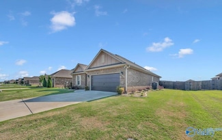 17195 NW Fieldway Cir, Harvest, AL 35749