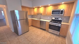 688 Bloomfield Ave Unit 1, Nutley, NJ 07110