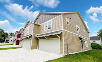 1016 N 10th St, Elwood, IN 46036
