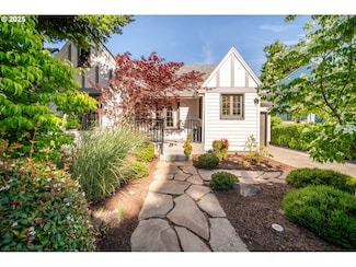 6406 N Michigan Ave, Portland, OR 97217