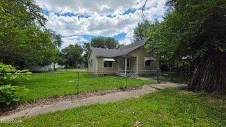 819 S 819 1 2 Connor Ave, Joplin, MO 64801