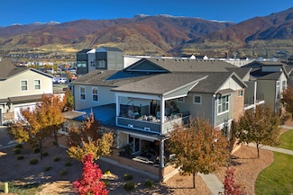 1207 W Jackson Ave, Farmington, UT 84025