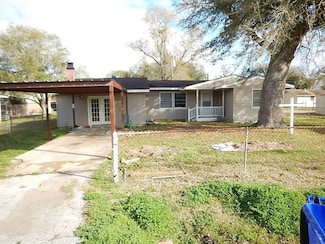3012 Hogg St, Orange, TX 77630
