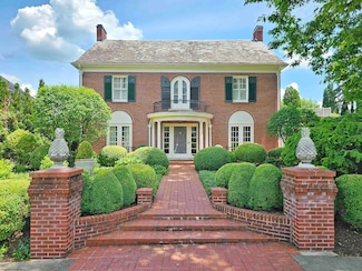 316 Buckhannon Ave, Clarksburg, WV 26301