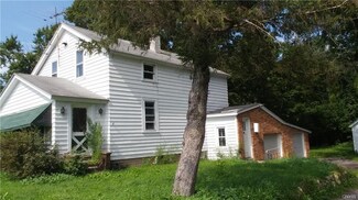 6672 Bennetts Corners Rd, Memphis, NY 13112