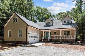 155 Hawthorne Dr, Atlantic Beach, NC 28512