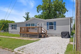 217 W 12th St, Galena, KS 66739