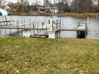 1657 Dove Ln, Mound, MN 55364