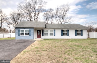 106 Snow Drop Ln, Penns Grove, NJ 08069