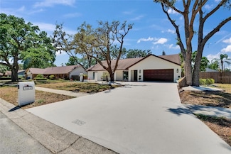 3004 Rolling Acres Place, Valrico, FL 33596