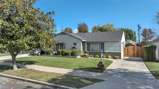 6300 Teesdale Ave, North Hollywood, CA 91606