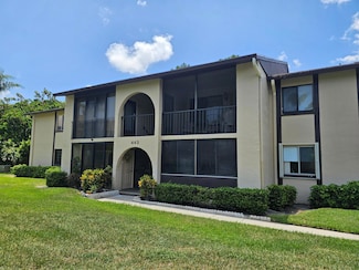 443 Pine Glen Ln Unit C-2, Greenacres, FL 33463