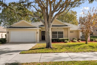 979 Princeton Dr, Clermont, FL 34711
