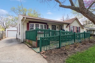 2919 E 41st St, Des Moines, IA 50317