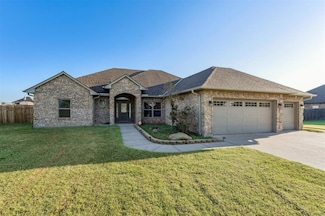 8542 SW Sun Valley Dr, Lawton, OK 73505