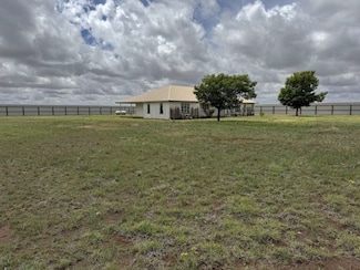 4425 Woodrow Rd, Lubbock, TX 79424