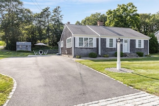 100 Deep Hole Rd, Harwich Port, MA 02646