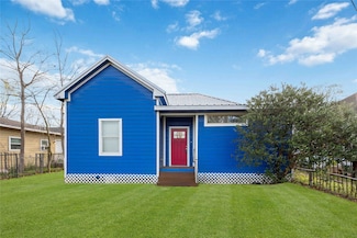 2214 Stevens St, Houston, TX 77026