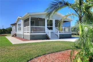 309 Pineapple St, Sebastian, FL 32958