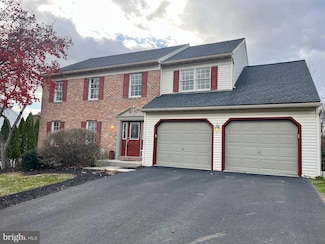 11 Valley Dr, Birdsboro, PA 19508