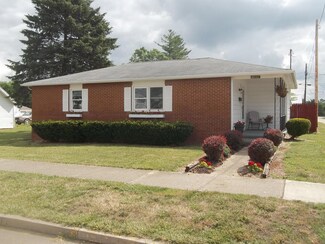 10898 Main St, Clarksburg, OH 43115