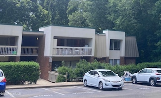 500 Umstead Dr Unit D308, Chapel Hill, NC 27516